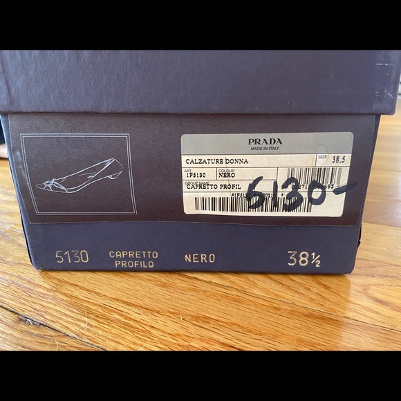 Prada flats w/ box + dust bags - Picture 9 of 10
